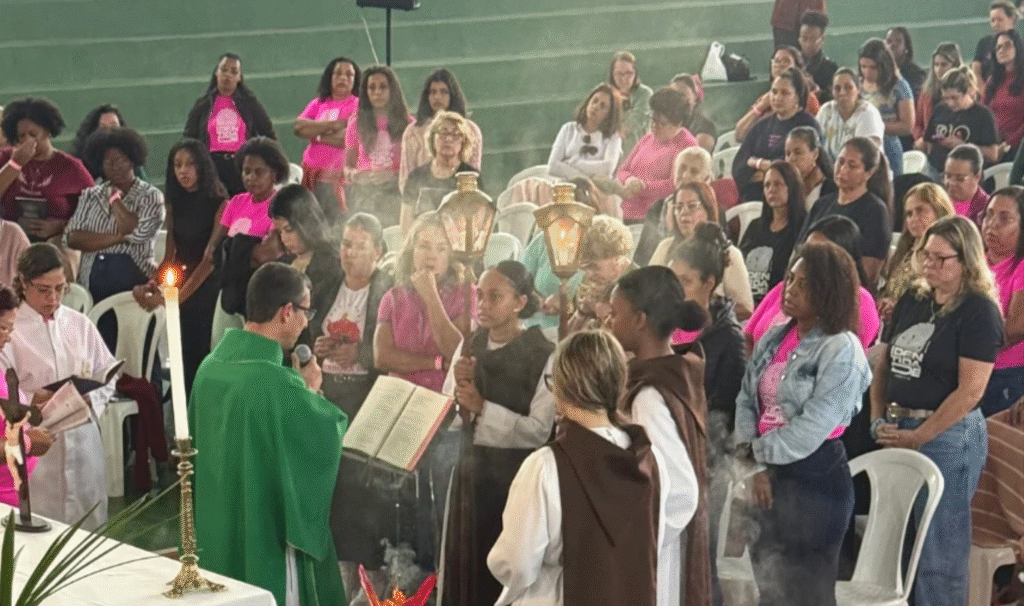 Identidade - Congresso de Mulheres em Miracema RJ no Clube XV